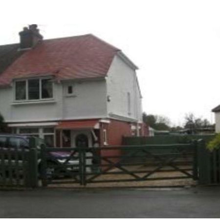 Maidstone Family Homes Upper Road Cottage 외부 사진