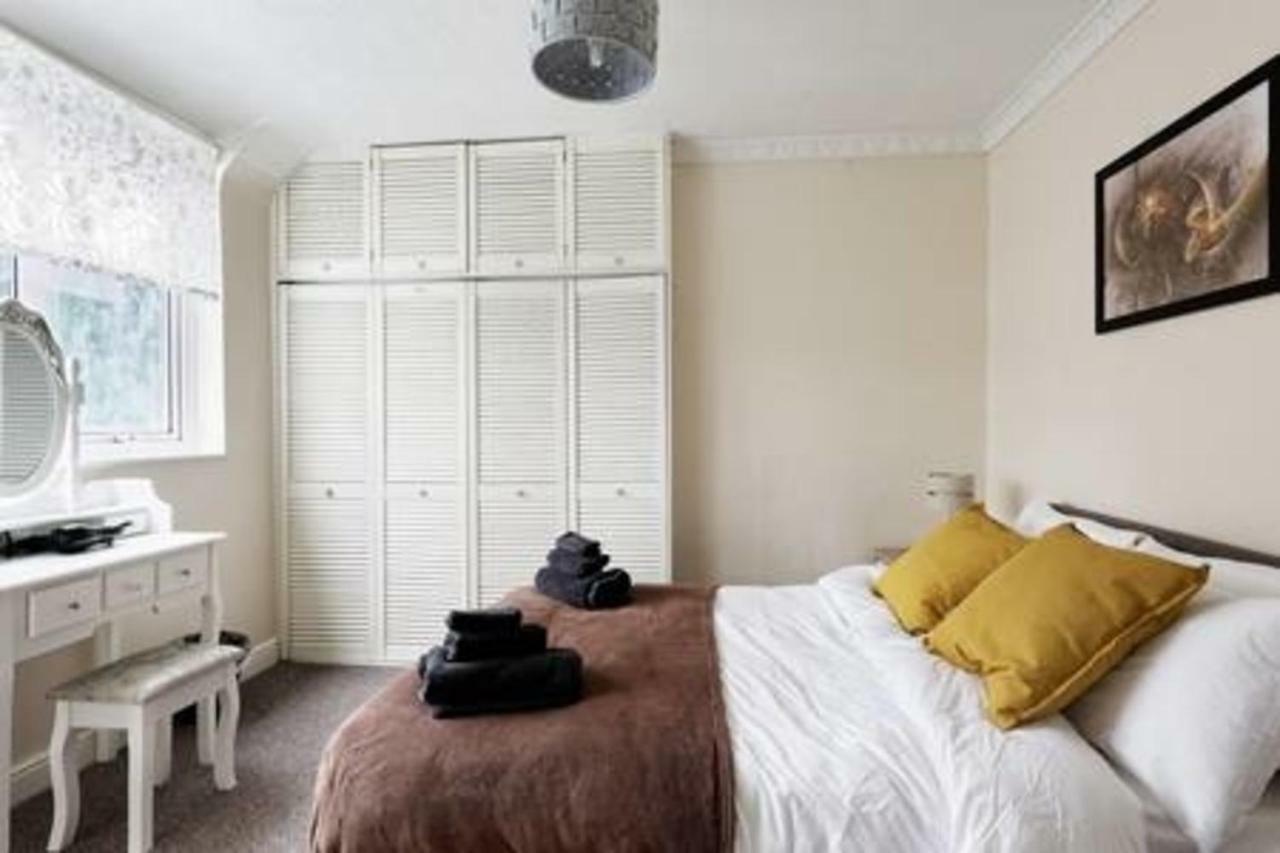 Maidstone Family Homes Upper Road Cottage 외부 사진